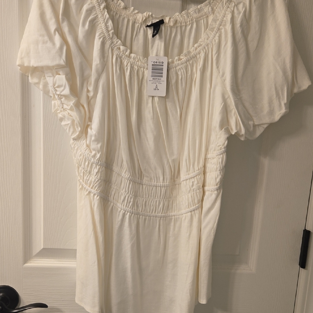 Torrid Cream Ruched Women's Blouse